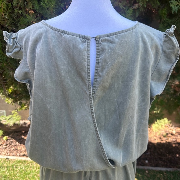 Women’s Old Navy Olive Through Sleeveless Flutter Sleeve Jumpsuit size L - Picture 7 of 13
